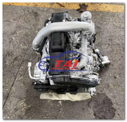 El Toyota Land Cruiser Prado 1KZT utilizó la asamblea de motor diesel de 6 cilindros con Geatbox