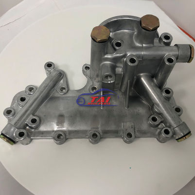 Buen precio W06D W06E Hino Motor Parts Oil Cooler Cover 15711-1430 Para camión en línea