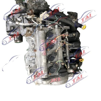El japonés automotriz 2NZ utilizó el motor completo con la caja de cambios para Toyota