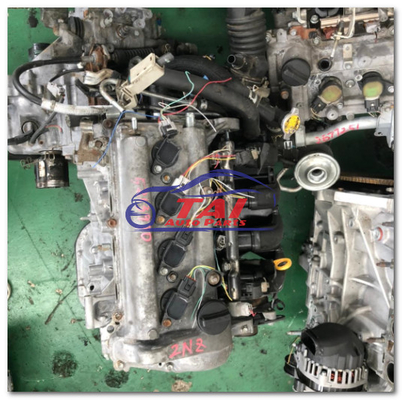 El japonés automotriz 2NZ utilizó el motor completo con la caja de cambios para Toyota