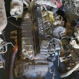 Nissan Atlas FD42 FD46 FD46 Turbomoción con caja de cambios manual de dos ruedas