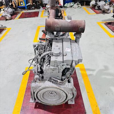 Buen precio 1004C Ensamblaje Completo de Motor Diésel Turboalimentado de 3.99L con Potencia Máxima de 102 HP y Bomba de Inyección en Línea Mecánica en línea