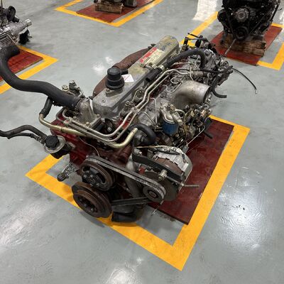 Buen precio H07D Motor Diesel Asamblea 7.412L Disposición 195 ∼215HP Rango de potencia con Turbo Intercooler Versión para camiones y autobuses Hino Ranger en línea