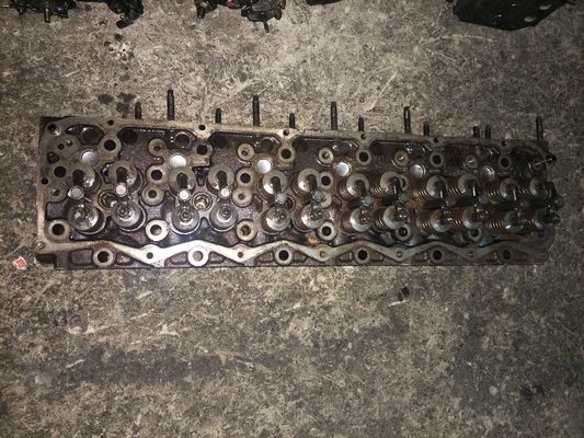 Buen precio Nissan UD FE6 24V Partes del motor diesel Fe6 24 cabeza del cilindro de la válvula Condición de uso en línea